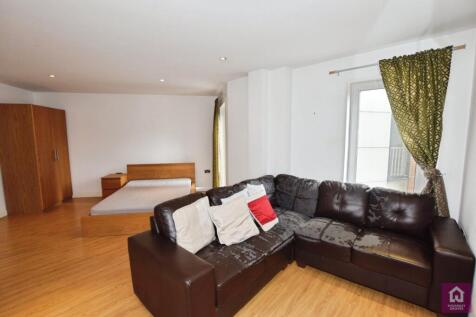 DEPOSIT FREE OPTION AVAILABLE | AVAILABLE 11TH AUGUST | FULLY FURNISHED | BILLS PACKAGE AVAILABLE FOR STUDENTS AT ADDITIONAL COST | XQ7 is a development in Salford Quays. XQ7 has a high specification