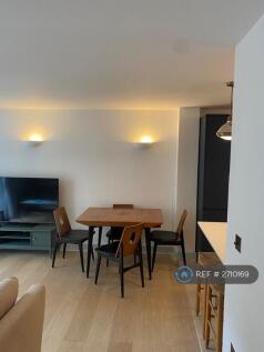 Extendable Dining Table That Can Fit 6