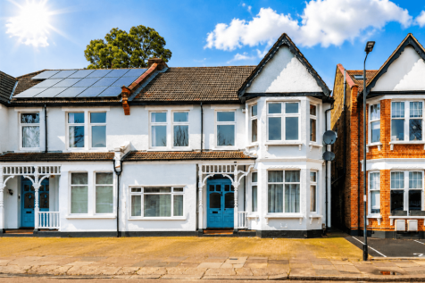 One Bedroom Ground Floor Flat for SALE in N14