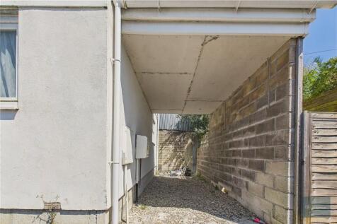 16 carport.jpeg
