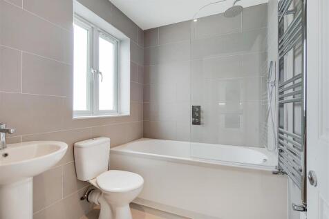 5_Bathroom-0.jpg