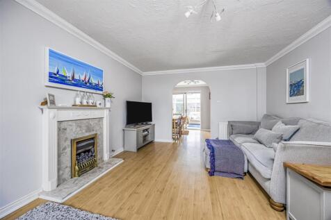 37 Aubrey Close, Hayling Island-PorticoMarketing-S