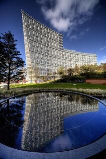 2 Bedroom Flat in L1 8ND