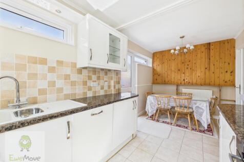 Kitchen breakfast room