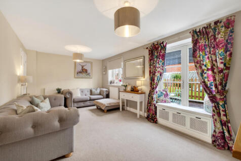 Living Room (4)