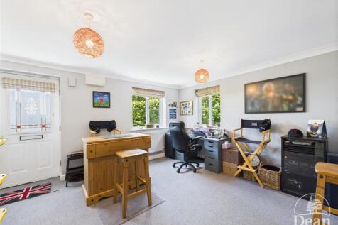 Property Image 6