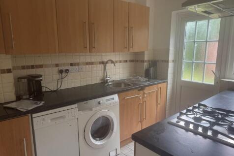 35 Oakfields - Ki...