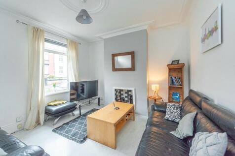 KITCHEN/DINER AND LIVING ROOM