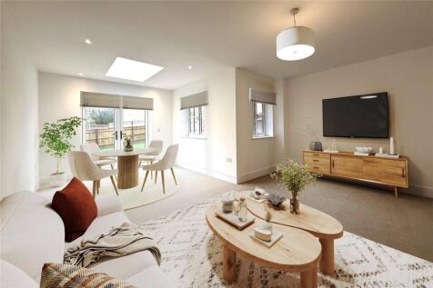 Living/Dining Area
