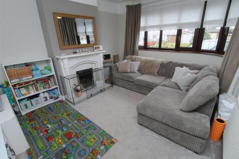 Sitting Room.JPG