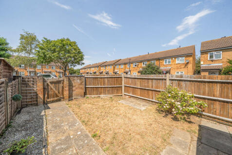 Rear garden angle 2