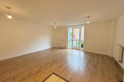 OPEN PLAN LIVING DINING KITCHEN