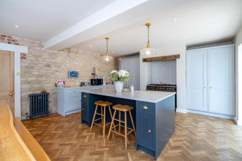Kitchen Day Room