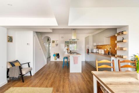 2W0SEN - KitchenDiner J.jpg