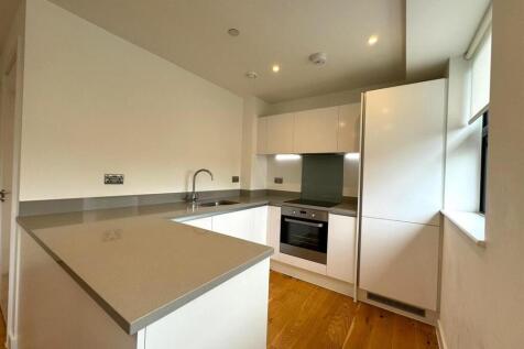 Kitchen pic 2.jpg