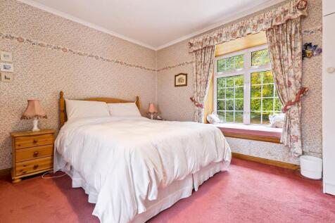 4 bed, 4 bath Detached in Glasgow - Photo 34