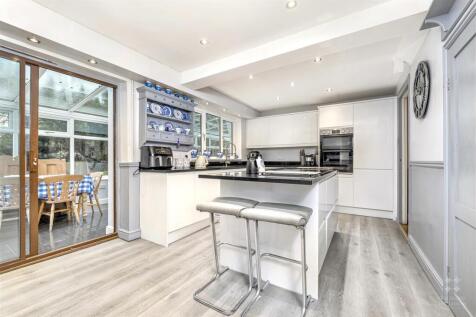 36 Holbourne Close PH-49.jpg