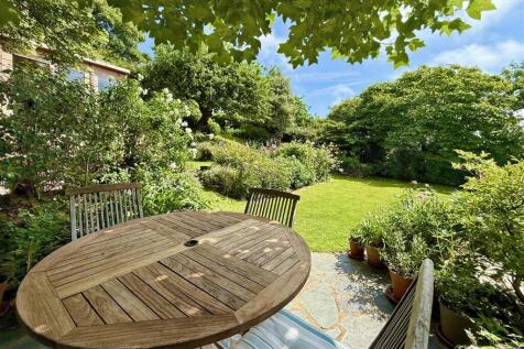 Patio Seating Area.jpg