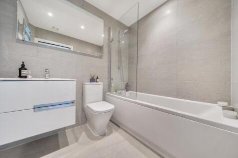 Open plan living/kit