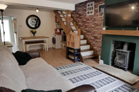 LIVING ACCOMMODATION