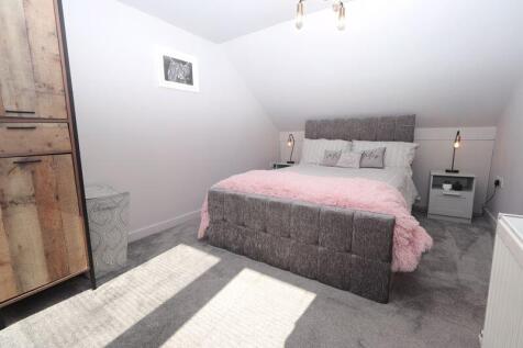 Bedroom 2 - 1st Floor