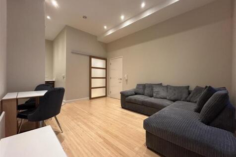 Livingroom (3).jpeg