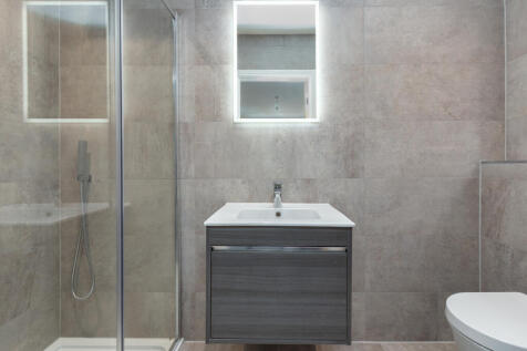 Bedroom Three En Suite