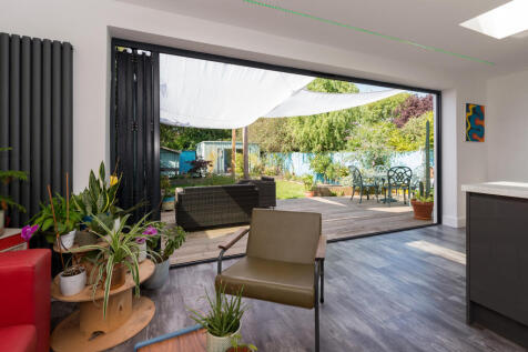 Kitchen/Reception