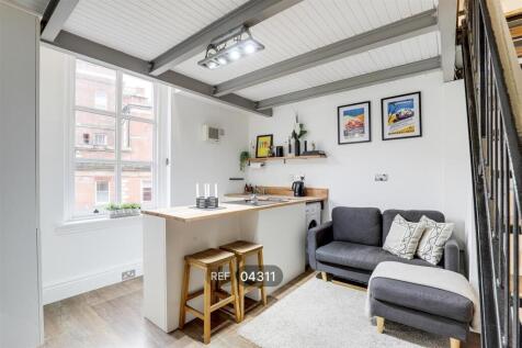 Kitchen/Living area