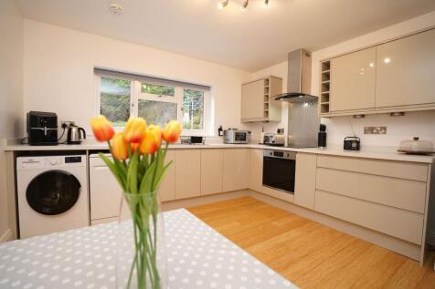 Lakeside Kitchen
