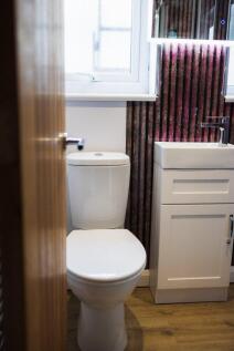lowes-barn-bank-dh1-3qj-997718