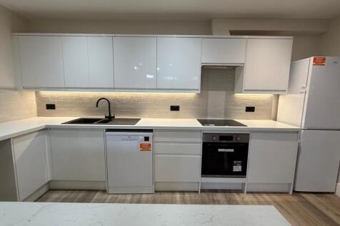 Open Plan Kitchen and Lounge