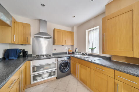 1323939-7-686e446...