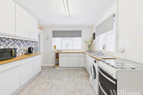 CAM04950G0-PR0125-STILL008 - Copy.jpg