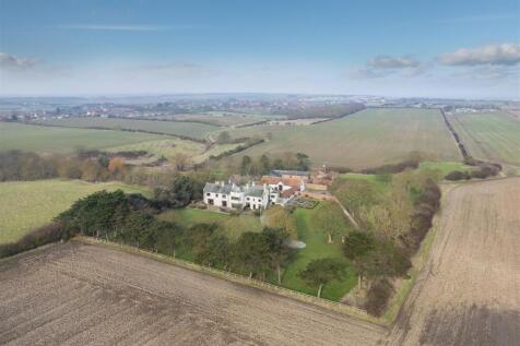 Highcliffe Manor Aerial-1.jpg