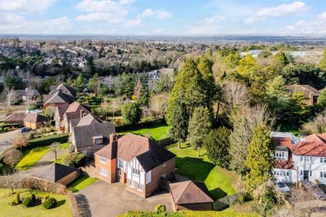 CLAREMOUNT GARDENS, 28 DRONE (12).jpg