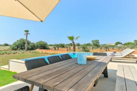 Outside dining
