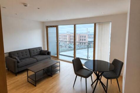 Leeds Dock is an award winning development by Crosby Homes. Set around the old dockland of the city, it offers tranquil waterside living, with the city centre only being a short walk away. There are a