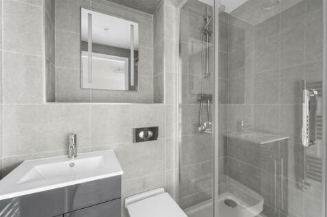 27 bed, 24 bath Block of Apartments in Manchester - Photo 8