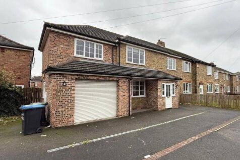 6 Bedroom House in DH1 1PQ