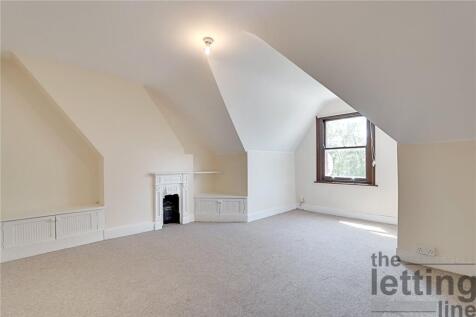 Well presented Victorian two bedroom top floor conversion flat within walking distance of Enfield Chase station. The property benefits from a modern kitchen & bathroom, gas central heating and double