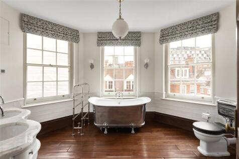 7 bed, 8 bath End of Terrace in London - Photo 4