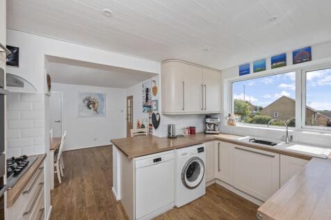 Thornhill Rise 173 KITCHEN DINER2.jpeg