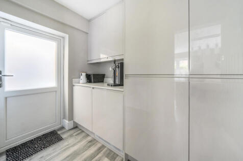 1336725-1-68b02b2...