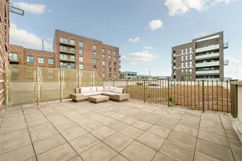 29 Pembrey Court.14.jpg