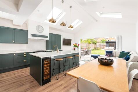 Kitchen/Family Rrm