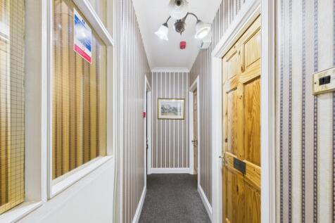 CAM03185G0-PR0102-STILL003