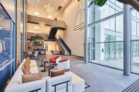 Building 4 The Heights Weybridge 2.jpg