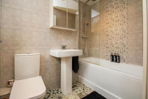 BATHROOM/W.C.