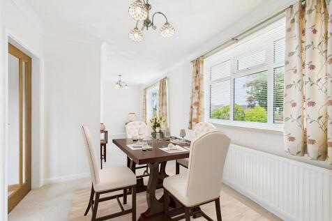 AI Staging - Dining Area